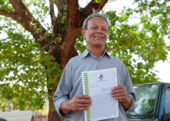 Governo de Goiás entrega 214 títulos de regularização a produtores rurais