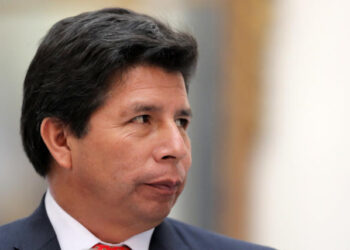 Ex-presidente do Peru é levado para base policial em Lima