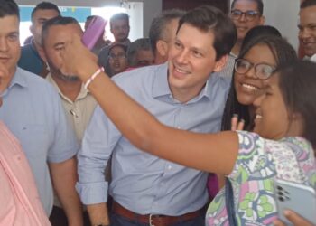 Daniel Vilela inaugura Colégio Estadual João Carneiro em Senador Canedo
