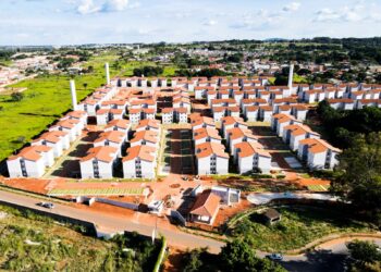 Governo de Goiás entrega 300 moradias em Aparecida de Goiânia