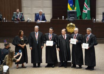“Quanto mais célere a justiça, mais justiça se faz”, diz Caiado sobre novos desembargadores do TJ