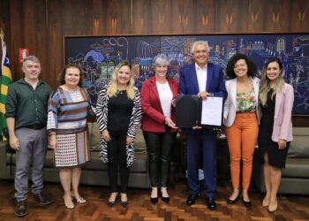 Governo de Goiás e UFG firmam convênio para realizar festivais de música, teatro e cinema