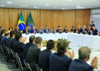 “Saneago deixa de ser engessada nas ações”, destaca Caiado sobre novo Marco Legal do Saneamento