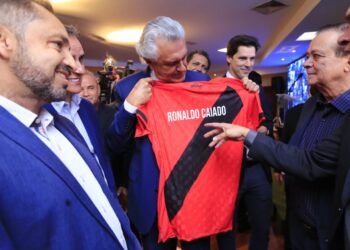 Futebol: Caiado celebra parceria entre Estado e FGF e anuncia investimentos