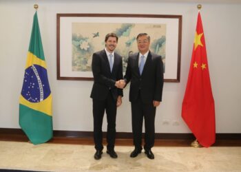 Daniel Vilela lidera missão à China com foco em ampliar relações comerciais