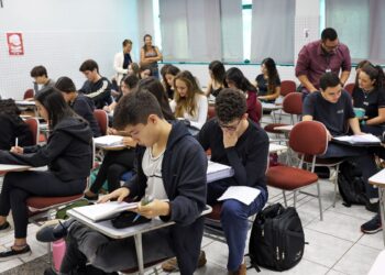 Enem 2024: saiba quem pode pedir a reaplicação do examinação