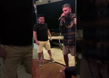 Henrique (Juliano) e Bruno (Marrone) – Você Me Vira a Cabeça