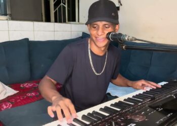 Experimento Rodrigo Silva Ao vivo na hora #forroepiseiropraparedao #reels #musica #sertanejo #interno
