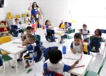 Duas em cada cinco crianças vulneráveis estão matriculadas em creches