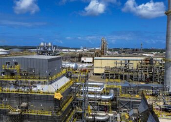 Refinaria da Petrobras vai transformar poluente em resultado rentável