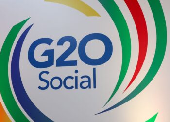 Banco Mundial e FMI beneficiam países ricos, critica economista no G20