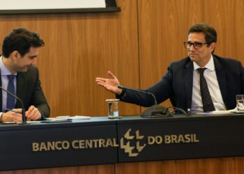 Campos Neto exalta passagem de comando no Banco Central