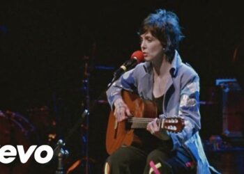 Adriana Partimpim – Gatinha Manhosa (Ao vivo)