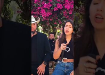 Fuscão Preto – Chrystiann e Karen #sertanejo