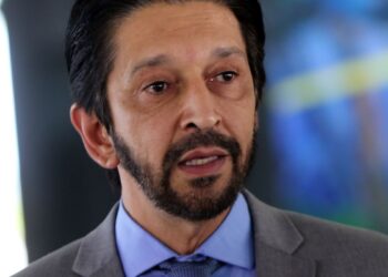 Prefeito e vereadores eleitos em SP são diplomados