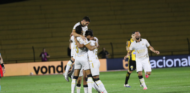 Criciúma precisa vencer os três últimos jogos e torcer por tropeços para chegar ao G-2 da Série B – Blog Enio Biz