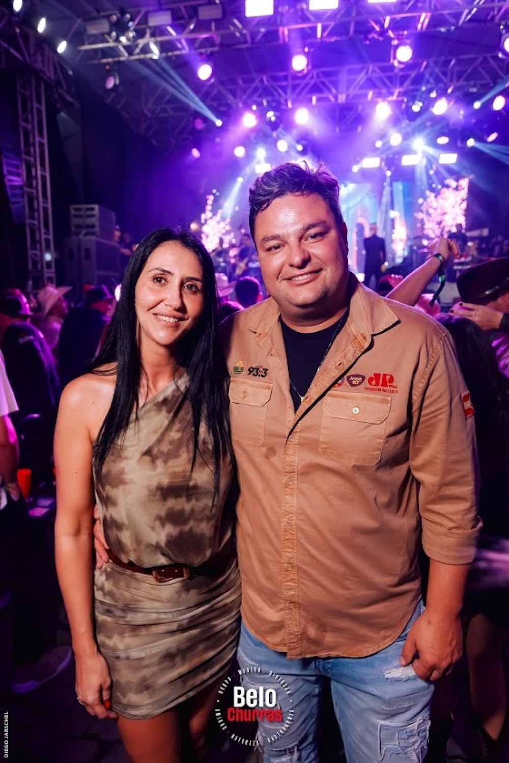 COLUNA DO MOA – Na batida do sertanejo, o empresário Bruno Lunelli e a namorada Ana Gabriela Taranto