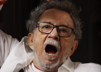 Tom Zé chega aos 90 se dizendo um dodecafonista sertanejo – 11/10/2026 – Ilustrada