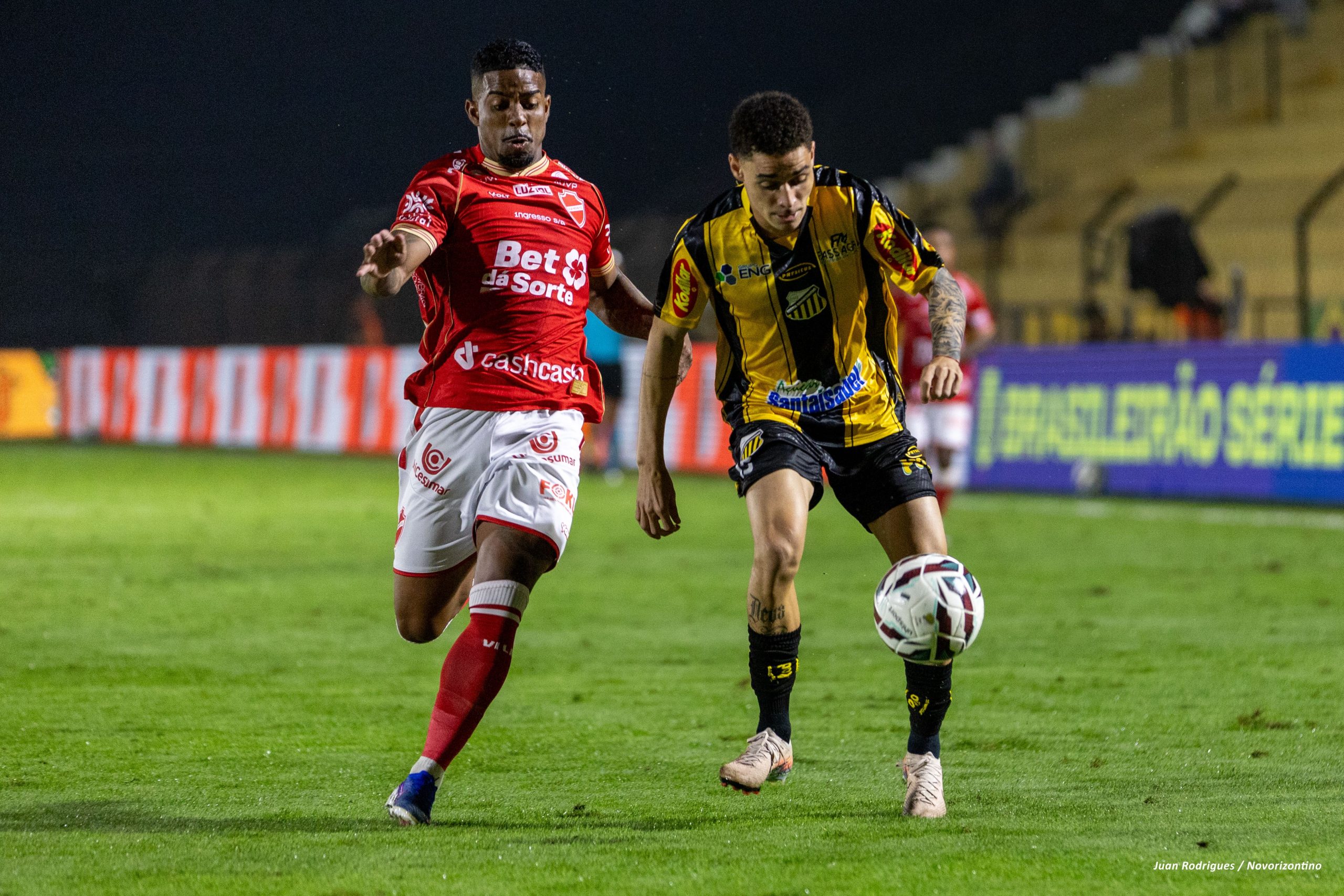 Vila Nova e Novorizontino travam duelo direto pela primeira posição na 34ª rodada da Série B