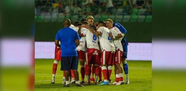 Náutico joga bem mas fica no empate com o Goiás