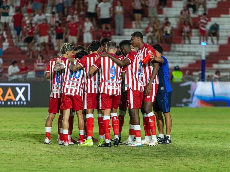 Náutico perde para o Vila Nova e liga alerta na Série B
