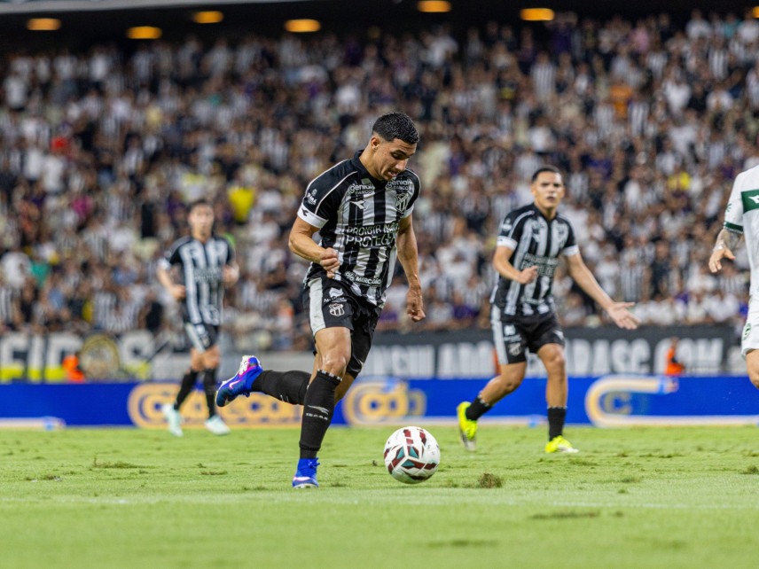 CBF divulga áudio do VAR em gol anulado de Enzo Lodovico
