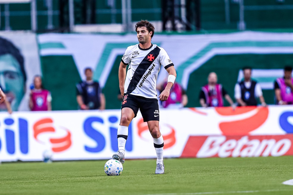 Vasco tem desempenho de G4 desde a estreia de Santiago Sosa