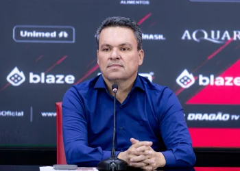 Adson reconhece superioridade do rival e diz que Atlético recuperou o adversário