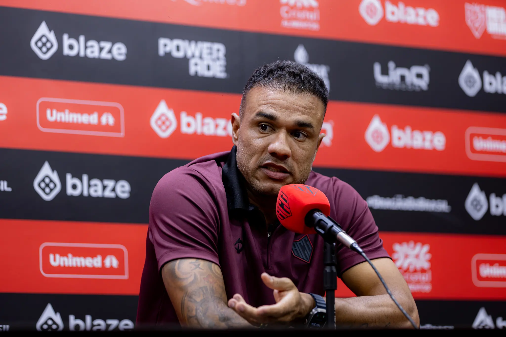 Atlético-GO ganha força com jogadores que vêm do banco, e Roger Silva celebra: “Fazem a diferença”