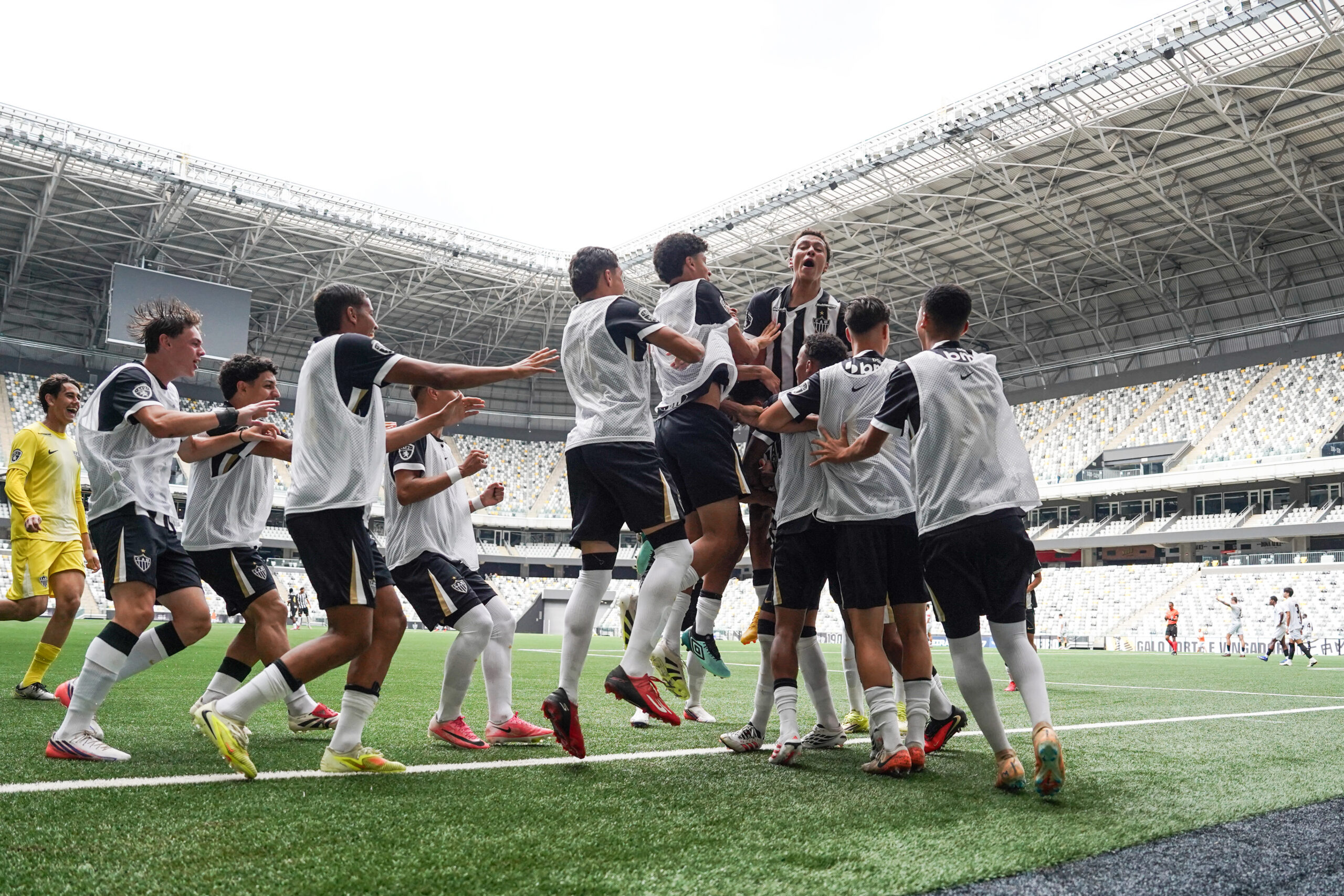 Atlético recebe Atlético Goianiense pelo Brasileirão Sub-17