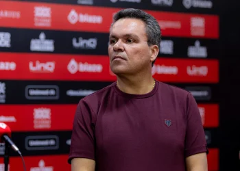Atlético-GO segue procurando reforços e avalia saídas no elenco
