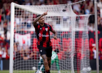 Atlético-GO vence o América-MG no Accioly e se consolida no G6 da Série B