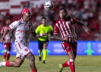 Vila Nova vence o Náutico e reassume liderança da Série B