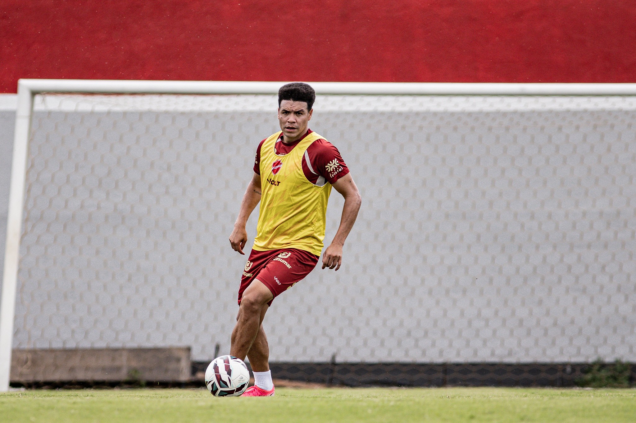 Marquinhos admite ansiedade no Vila antes de decisão no OBA