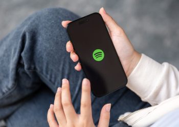 Spotify e audiolivros: quem ganha quando o mercado cresce?