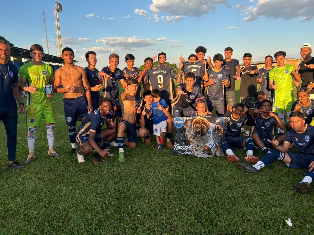 Penúltima rodada da Taça Mané Garrincha sub-17 tem nova liderança e vitória do Goiás em clássico de sete gols – EG