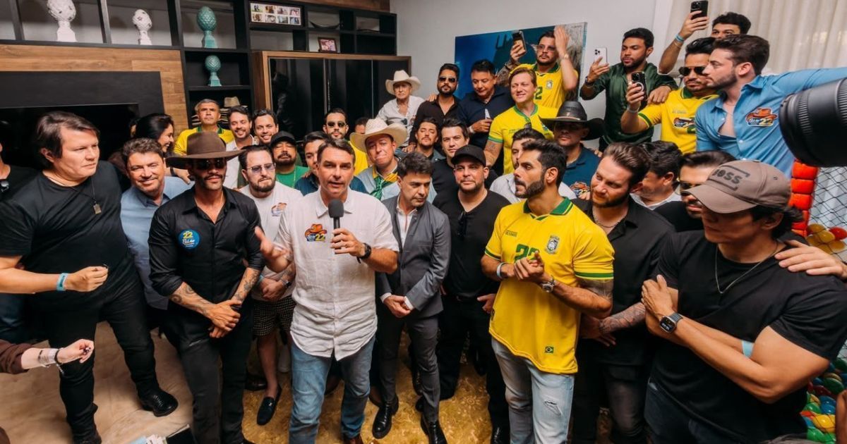 Flávio grava com cantores sertanejos aliados em Goiás; saiba quem