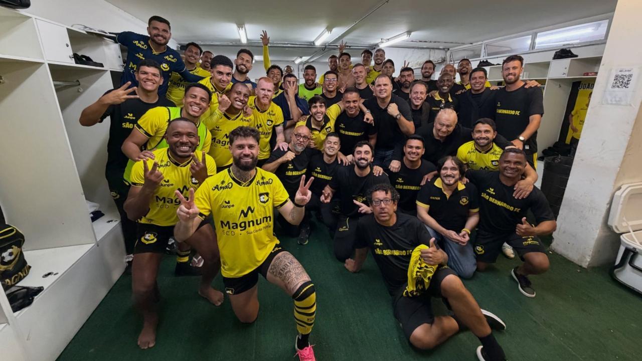 Vila Nova leva virada nos acréscimos, perde para o São Bernardo e deixa liderança da Série B
