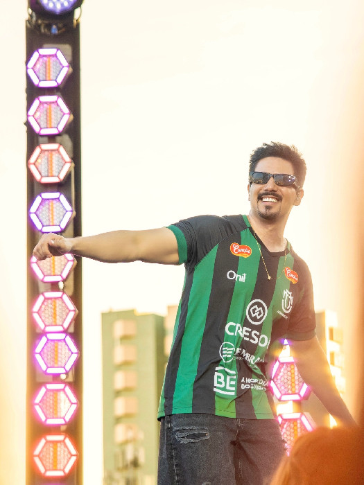 O que vem depois do viral? Cantor Vitor Maia quer transformar 1 bilhão de visualizações em público para sua música :: Sertanejo Hits Brasil
