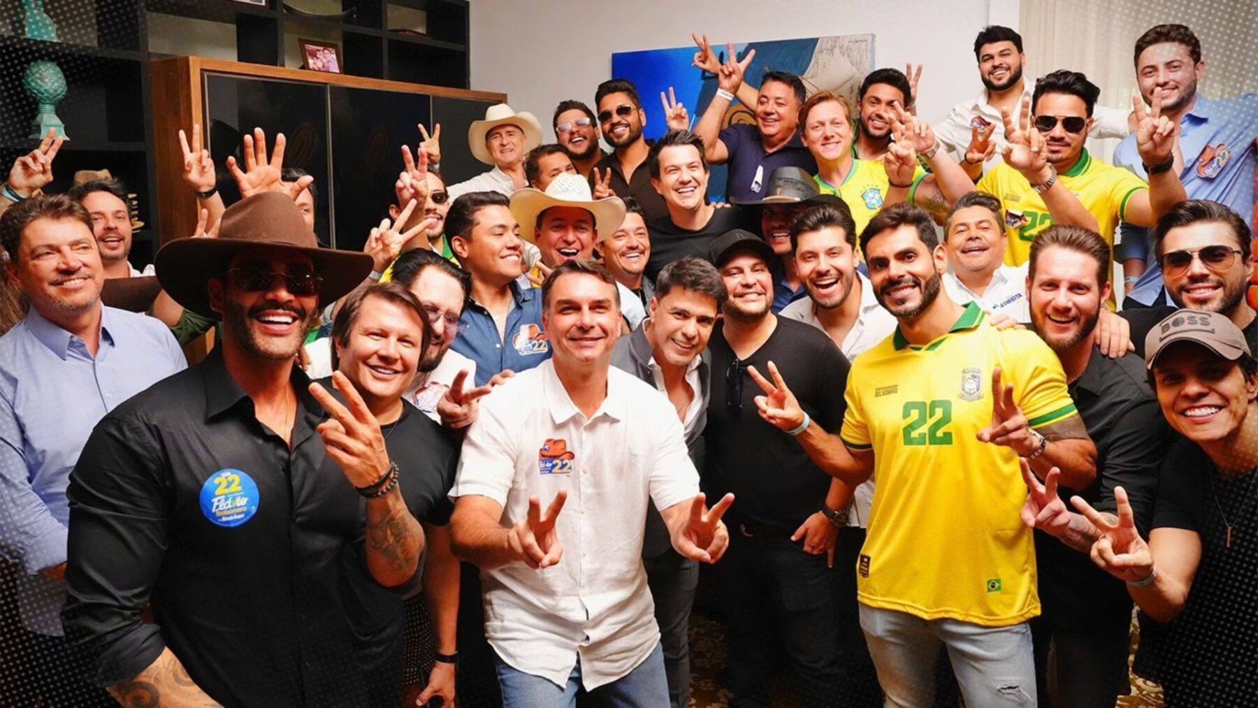 Flávio Bolsonaro tem apoio de Gusttavo Lima e outros sertanejos