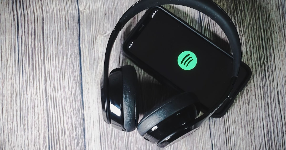 Spotify ganha chatbot de IA próprio para interagir com o app e buscar músicas