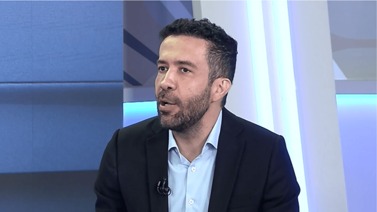 Janones está estável e sem nova arritmia, diz boletim