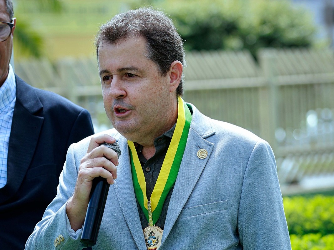 “Não fui a nenhum treino este ano”: Paulo Rogério diz não ter culpa no fracasso do Goiás na Série B