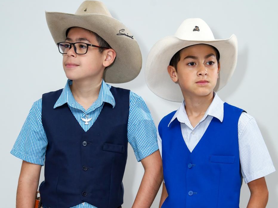 ‘Terra da Padroeira’ reúne talentos mirins do sertanejo e duplas consagradas neste domingo (1º)