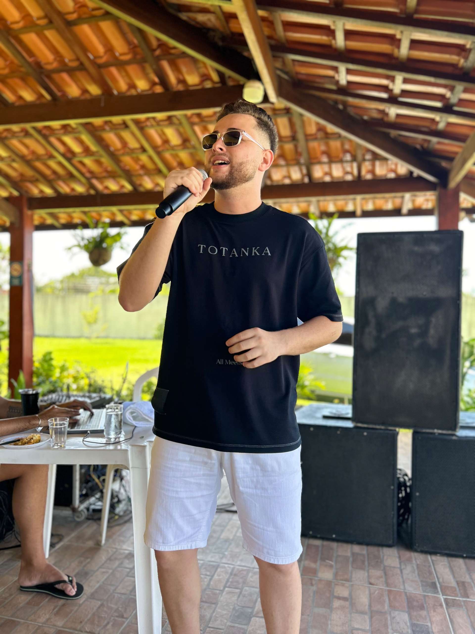 Pedro Freitas: cantor alagoano transforma paixão pela música em aposta no arrocha