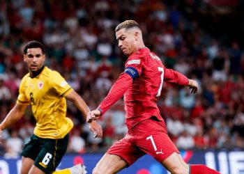 Cristiano Ronaldo é suspenso pela Federação Portuguesa após abandonar seleção
