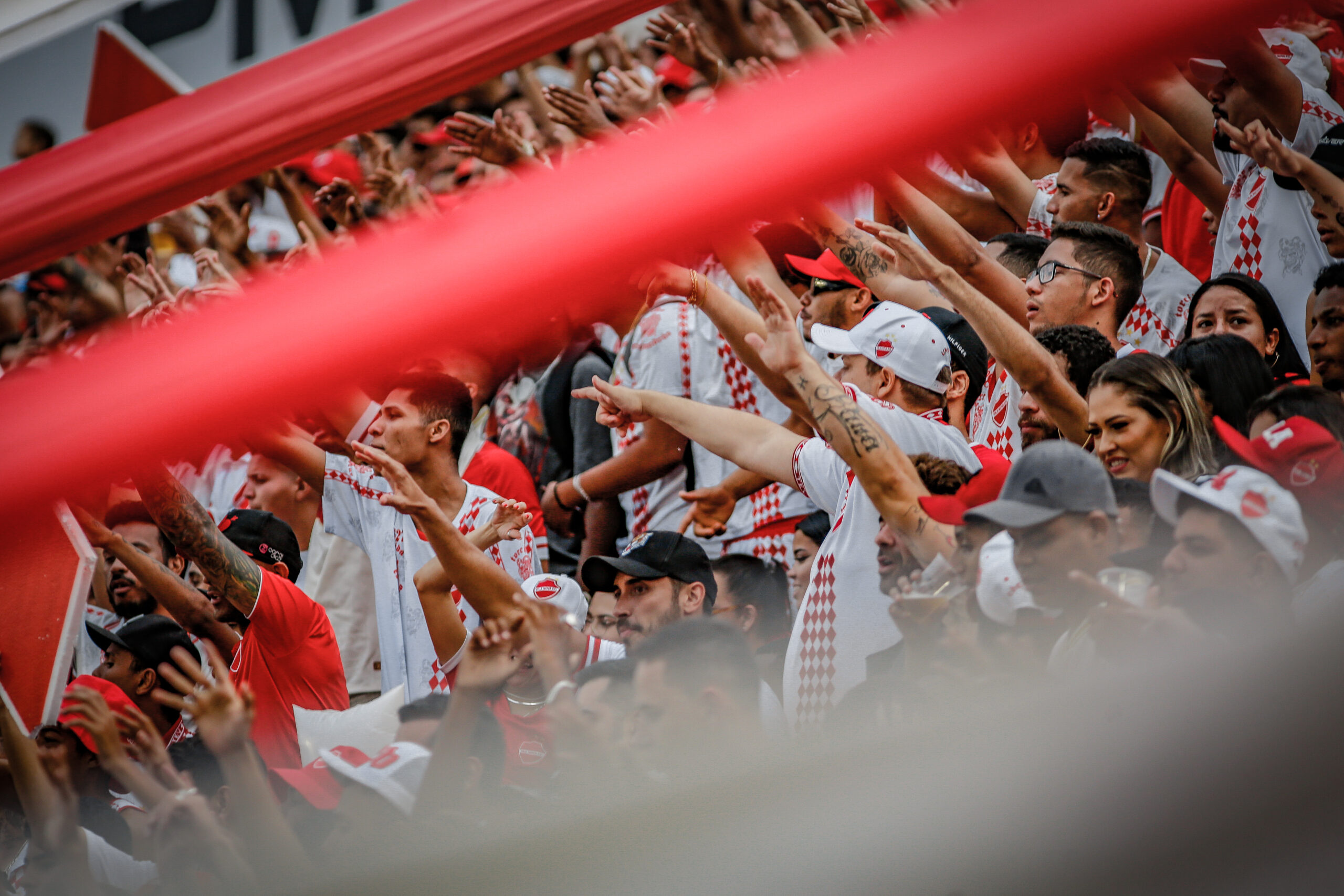Vila Nova arrecada quase o dobro do Goiás e mais que o triplo do Atlético-GO na Série B