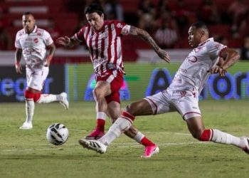 Vila Nova segue firme na liderança, Goiás alimenta o sonho da Série A