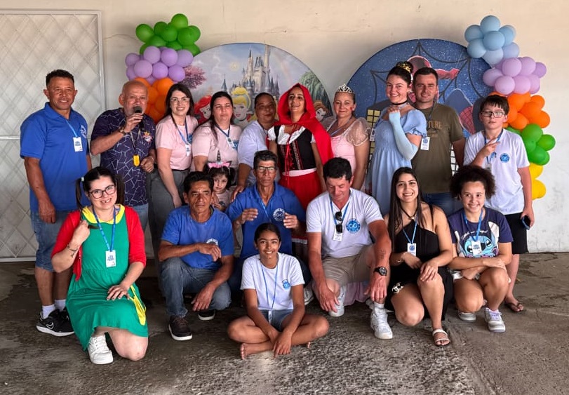 Festa das Crianças reúne centenas de famílias na Vila Nova, em Barra Velha