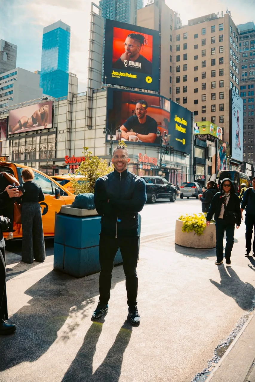 Jota Jota Podcast é escolhido pelo Spotify para ação em Nova York e representa o Brasil em campanha internacional ‹
